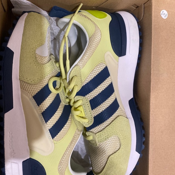 Adidas - Picture 6 of 6